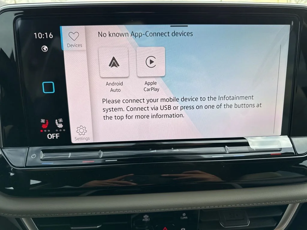 New 2026 Gray Volkswagen 2.0T SE w/Technology image 30