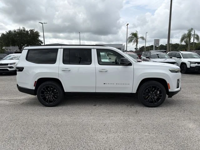 New 2026 Bright White Clear-Coat Exterior Paint Jeep Summit Obsidian image 3