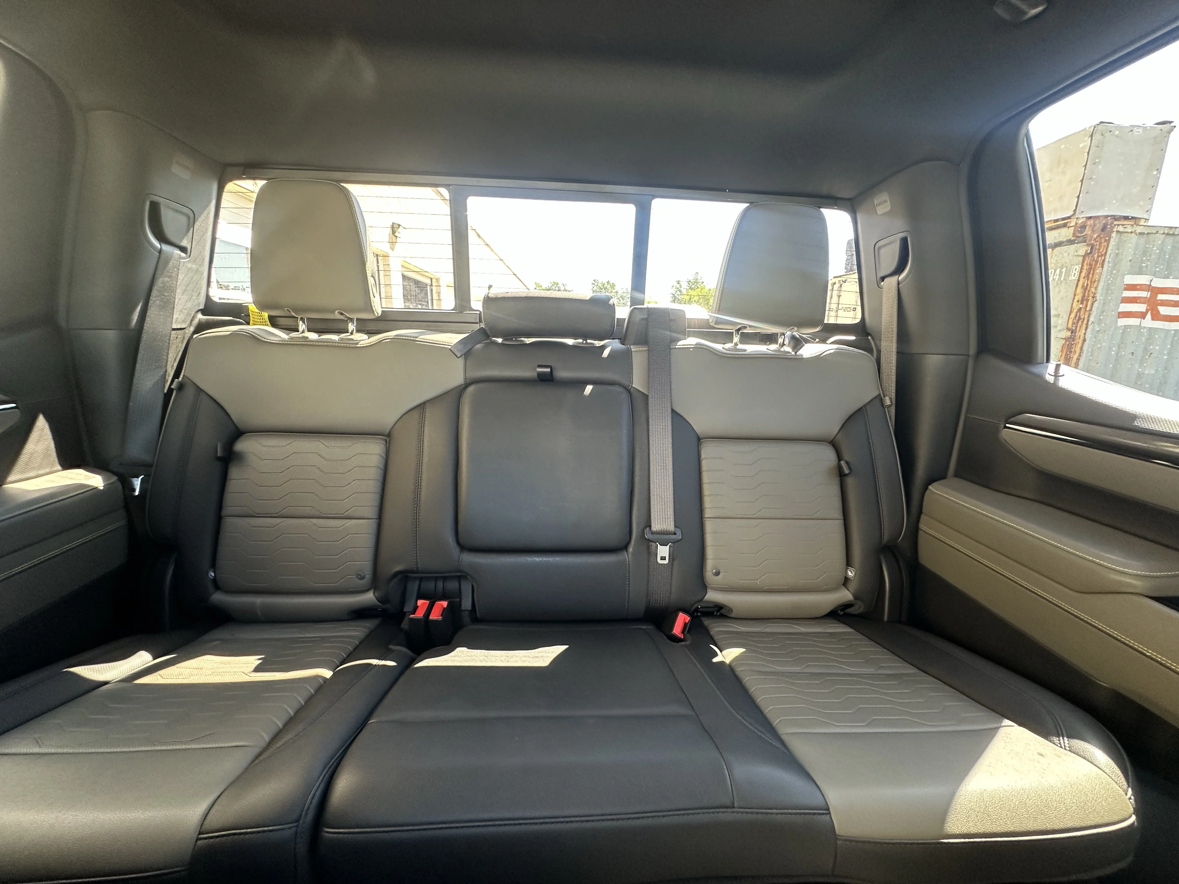 Certified Used 2025  Chevrolet ZR2 image 24