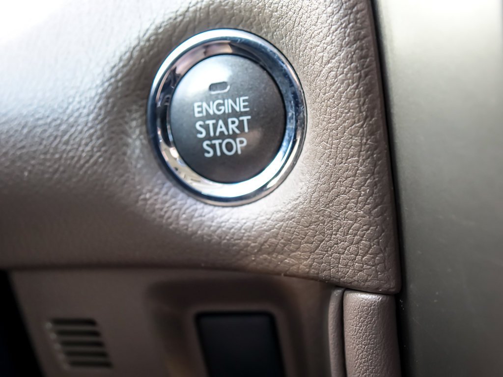 Used 2018 Red Lexus 460 image 14