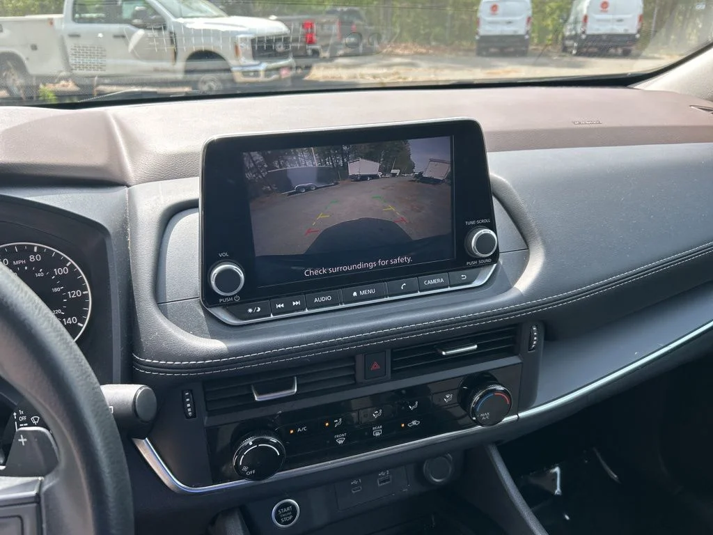 Used 2023 Black Nissan S image 17