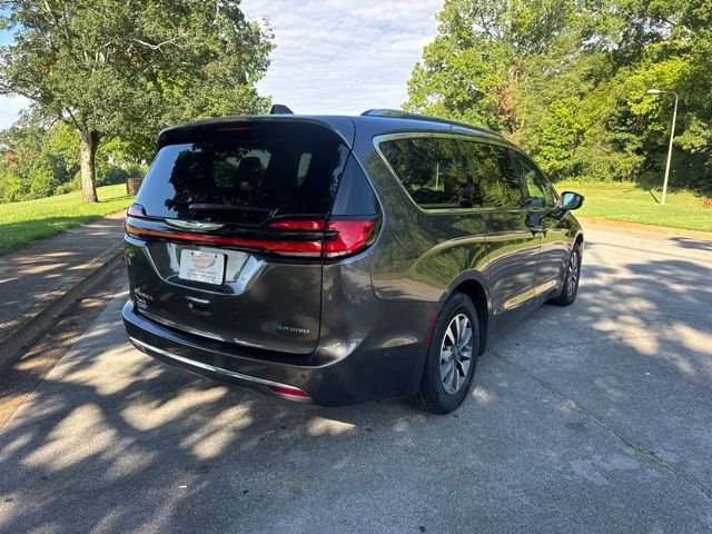 Used 2021 Gray Chrysler Touring L image 8