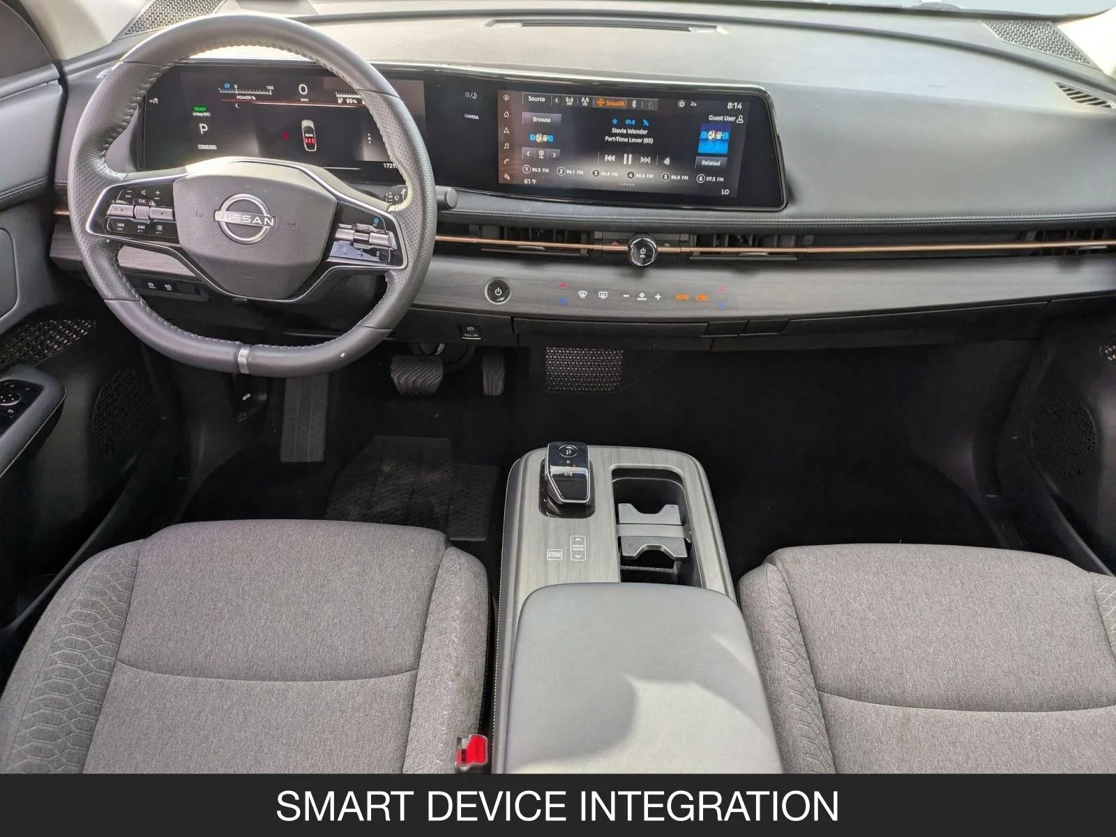 Used 2023 Everest White Pearl Tricoat/Black Diamond Pearl Nissan VENTURE+ image 13