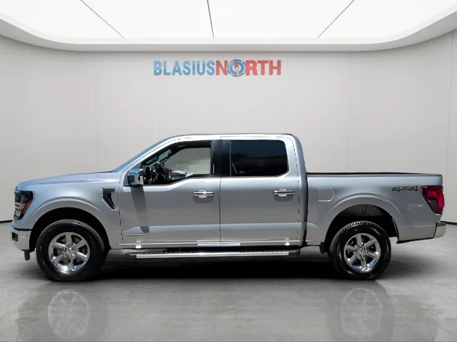 Used 2024 Silver Ford XLT image 9