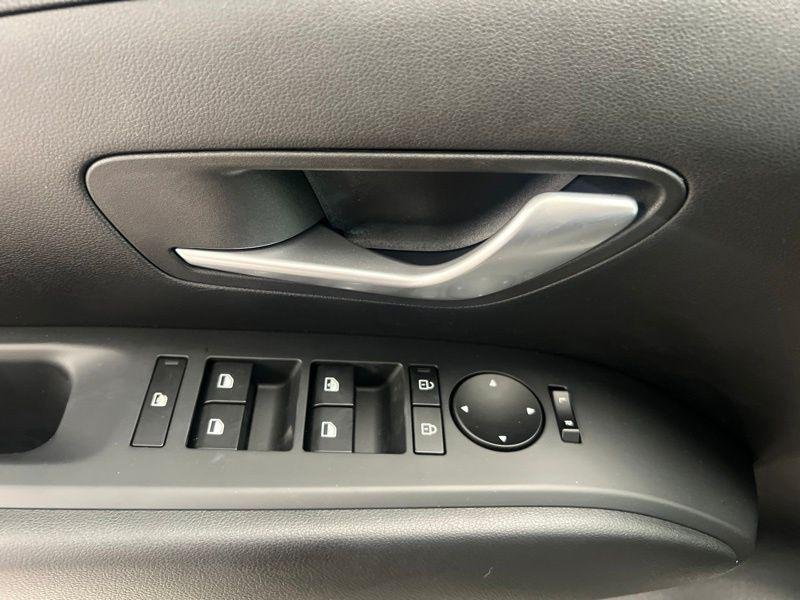 New 2026 White Hyundai SE AWD image 19