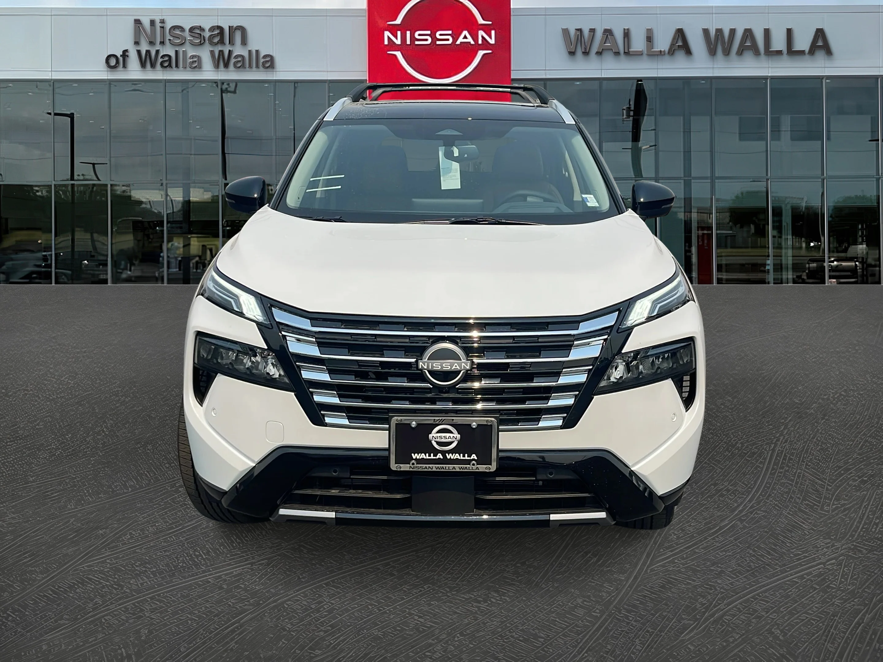 New 2026 Brown Nissan Platinum image 2