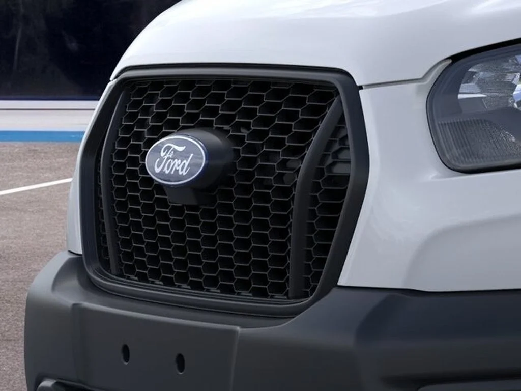 New 2026 Oxford White Ford Base image 19