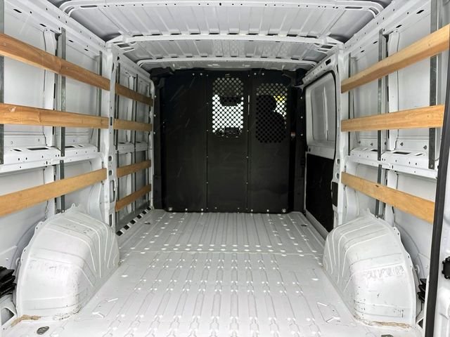 Used 2025 White Ram  image 11