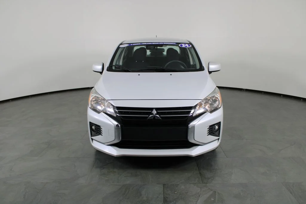 Used 2024  Mitsubishi ES image 12