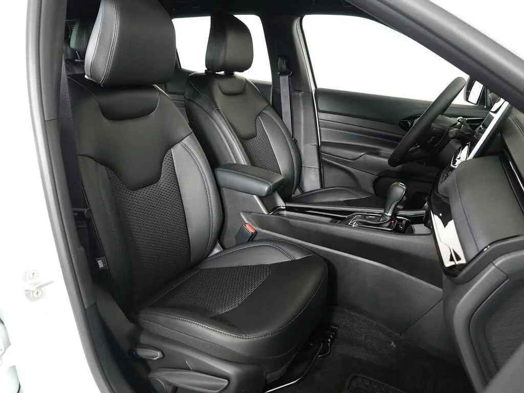 2026 Jeep Compass Altitude Special Edition - Photo 14