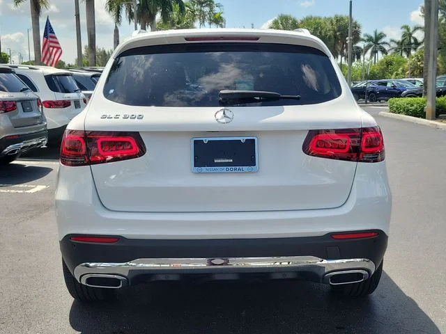 Used 2021 White Mercedes-Benz GLC 300 image 5