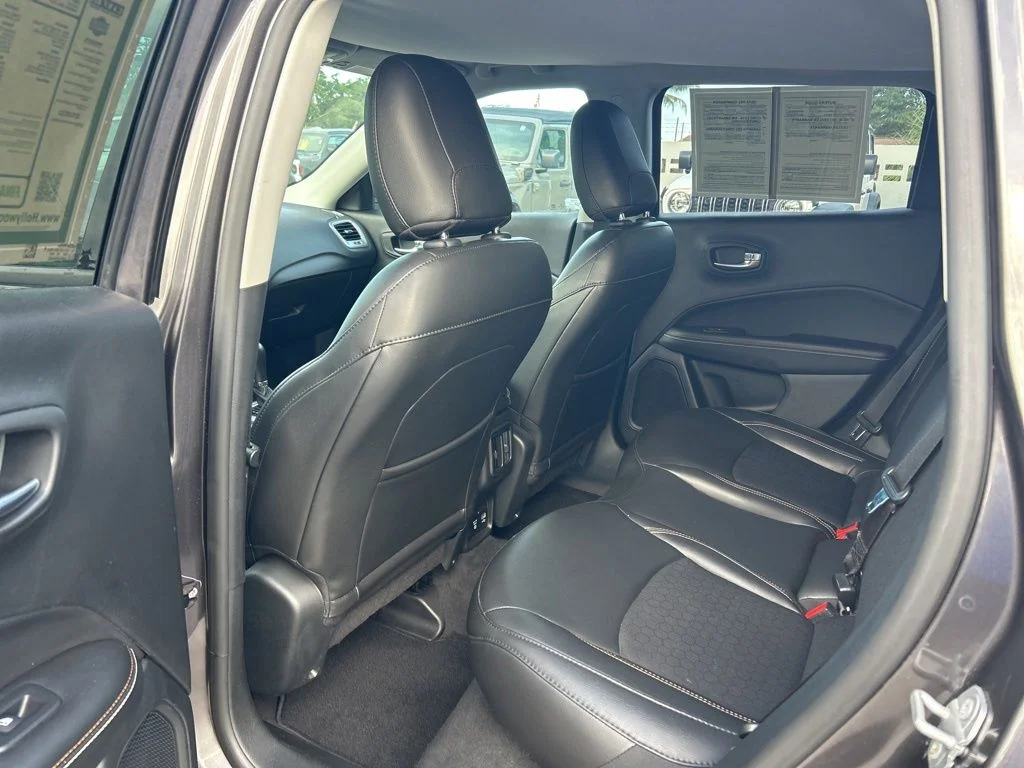 Used 2019 Gray Jeep Latitude image 30