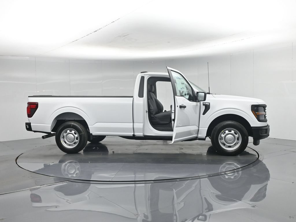 New 2026 Oxford White Ford XL image 29