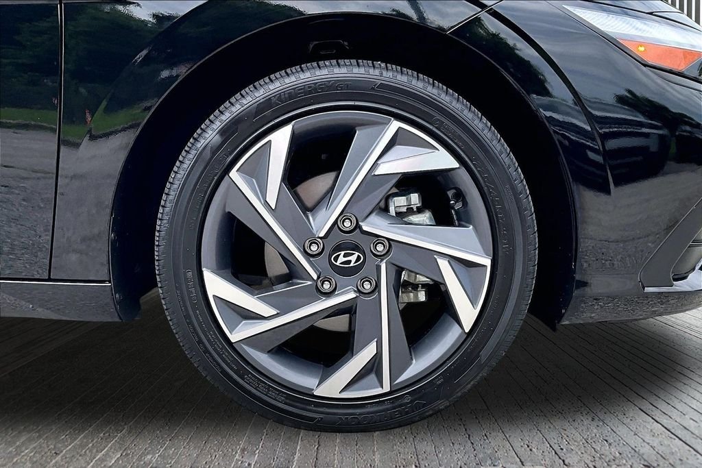 Certified Used 2025 Black Hyundai SEL Sport image 10