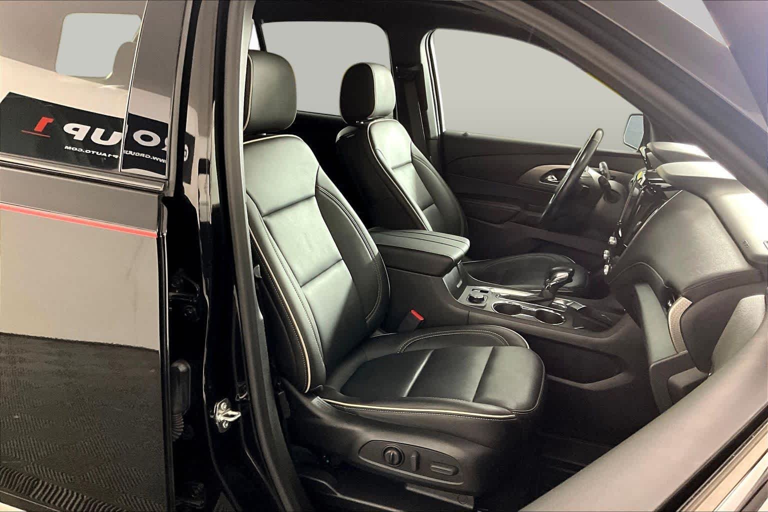 Used 2023 MOSAIC BLACK METALLIC Chevrolet Premier image 9
