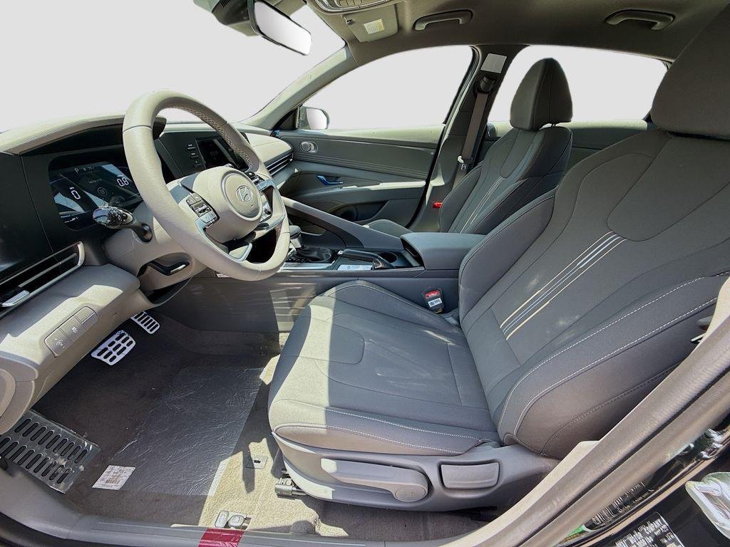 New 2026 Abyss Black Hyundai SEL Sport image 14