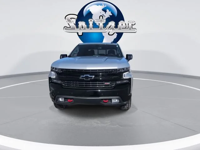 Used 2021 Silver Ice Metallic Chevrolet LT Trail Boss image 3