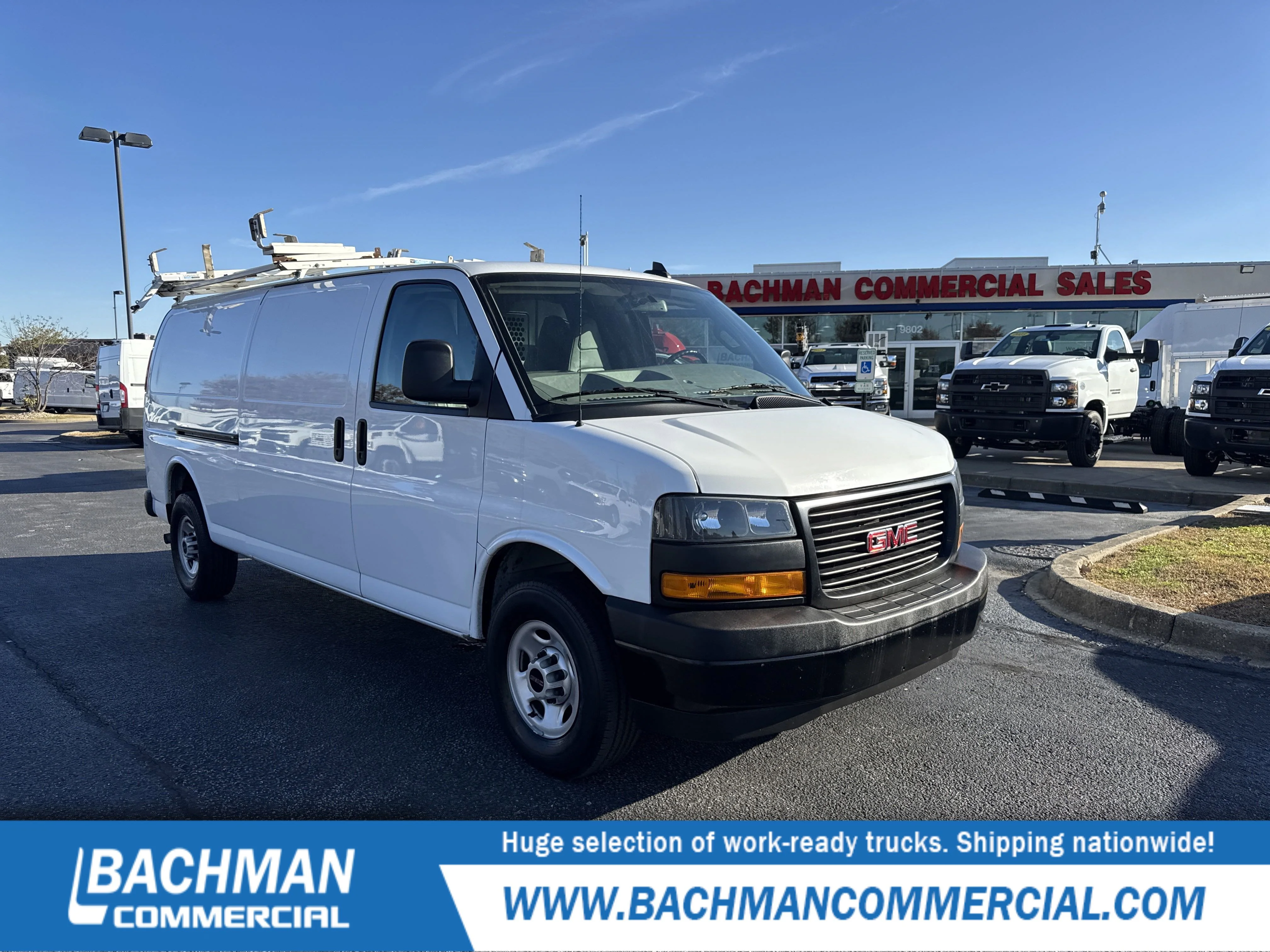 2023 GMC Savana 2500 Ext WB's photo
