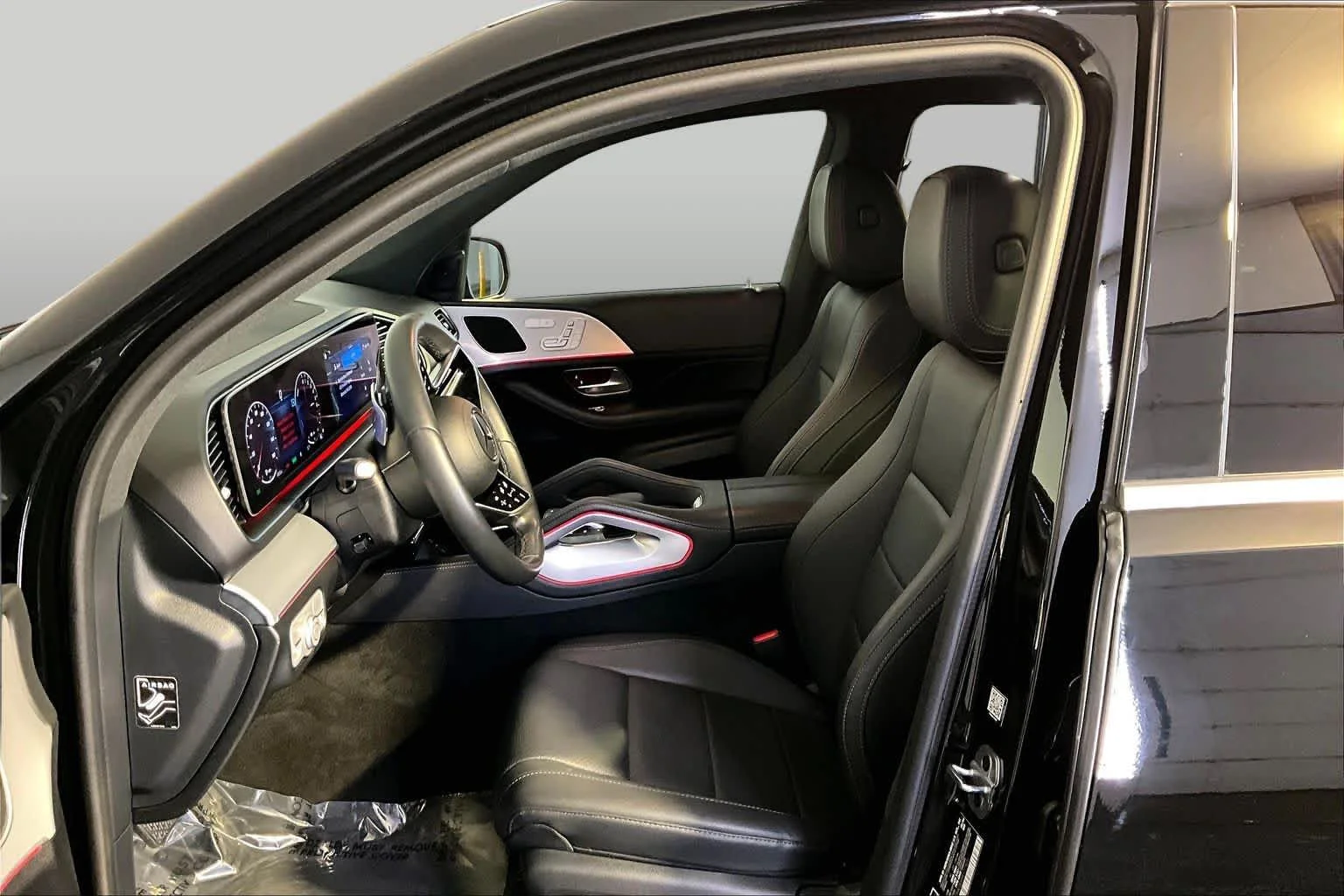 Used 2024 Black Mercedes-Benz GLE 450e Plug-In Hybrid image 9