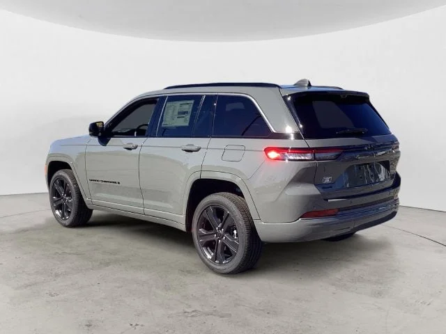 New 2027 Gray Jeep LIMITED RESERVE 4X4 image 3