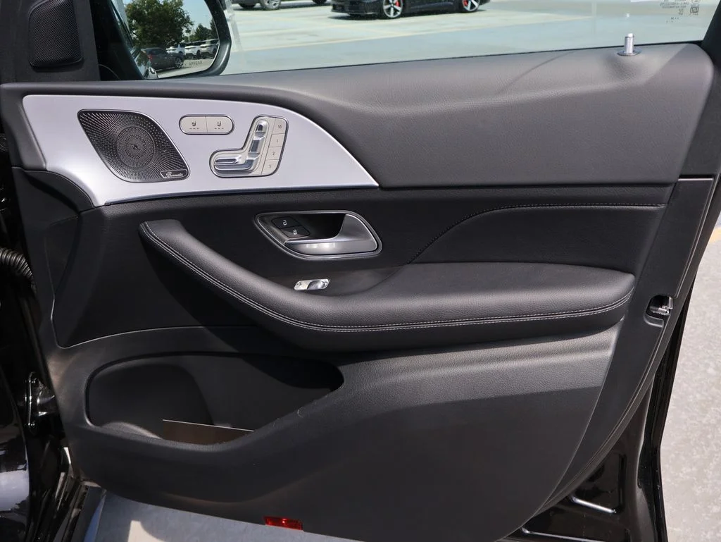New 2026 Obsidian Black Metallic Mercedes-Benz GLE 450 image 11