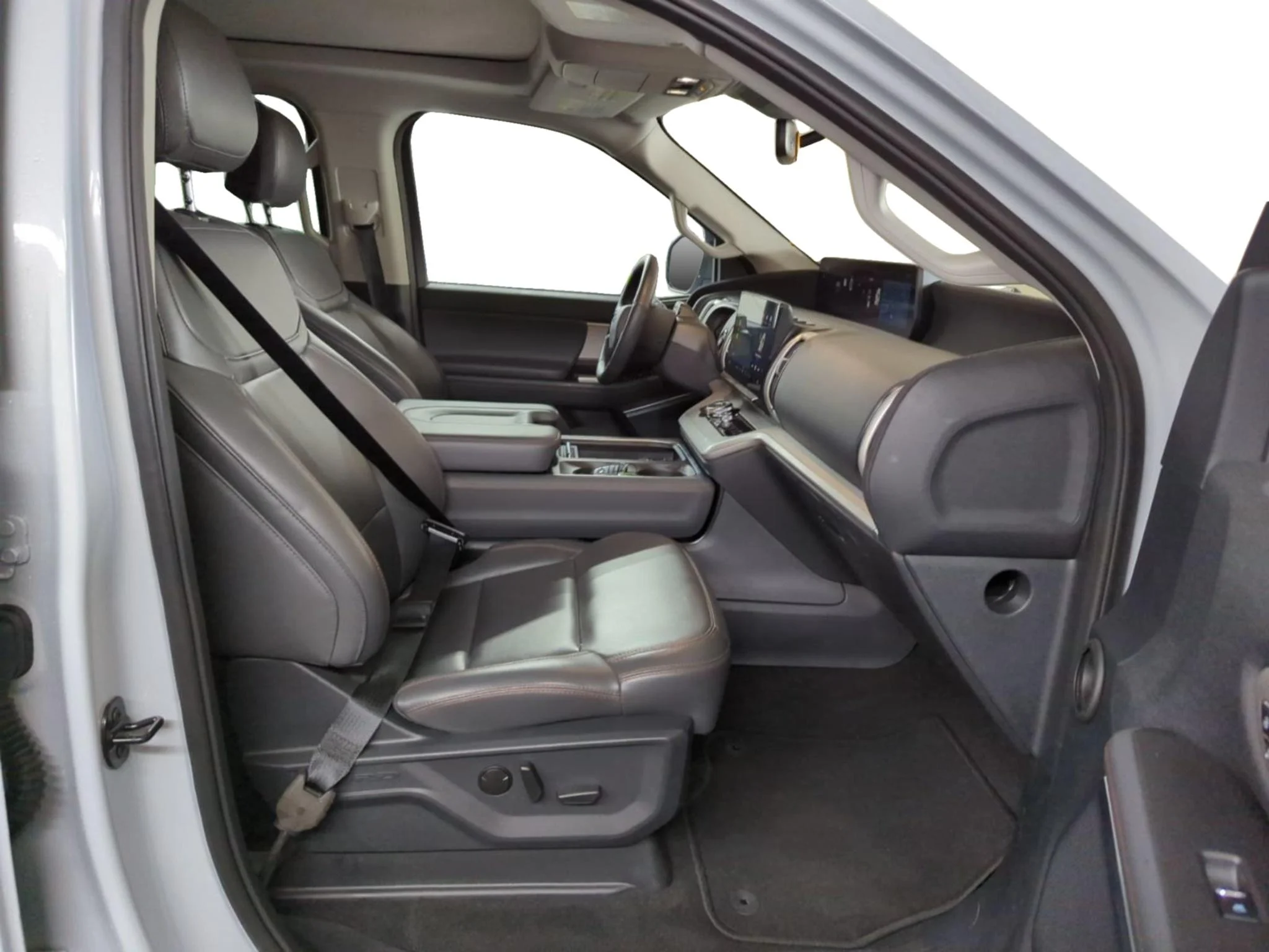 Certified Used 2025 Space Silver Ford Active image 8