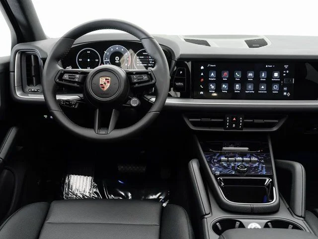 Certified Used 2025  Porsche  image 17