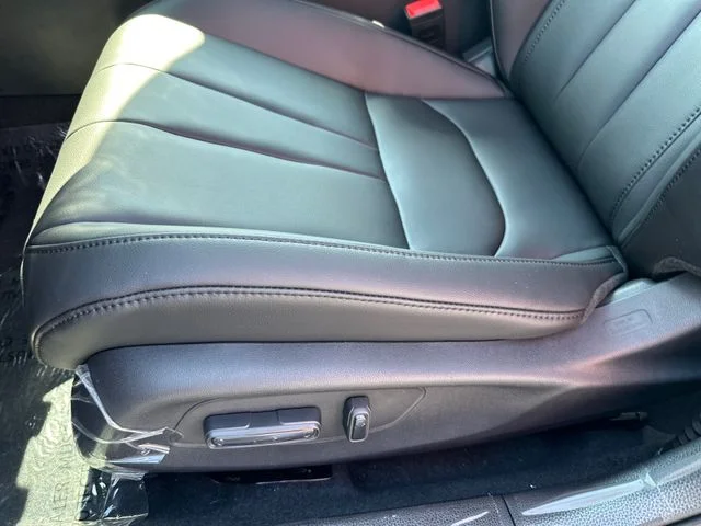 New 2025 Silver Acura Base image 27