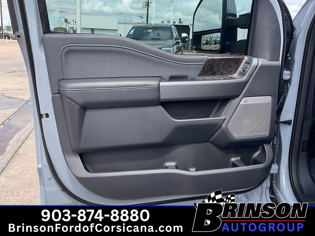 New 2026 Glacier Gray Metallic Tri-Coat Ford F-250® Lariat® image 11