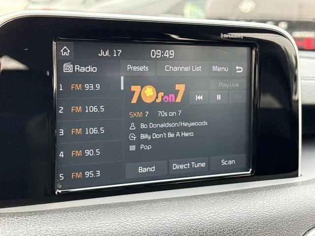 Used 2018 Black Kia  image 3