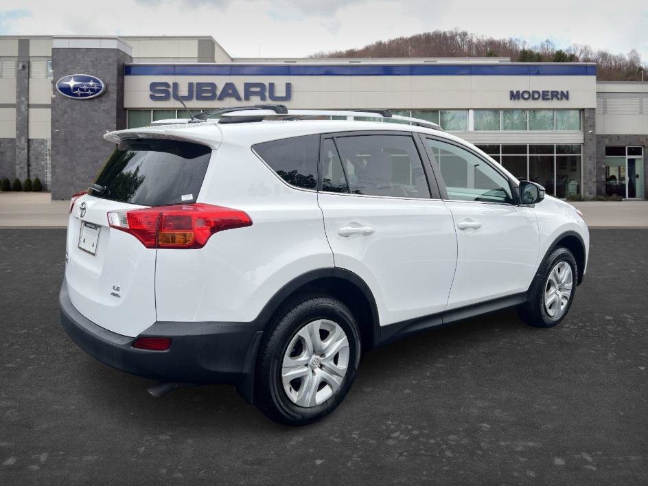 Used 2015 Super White Toyota LE image 5