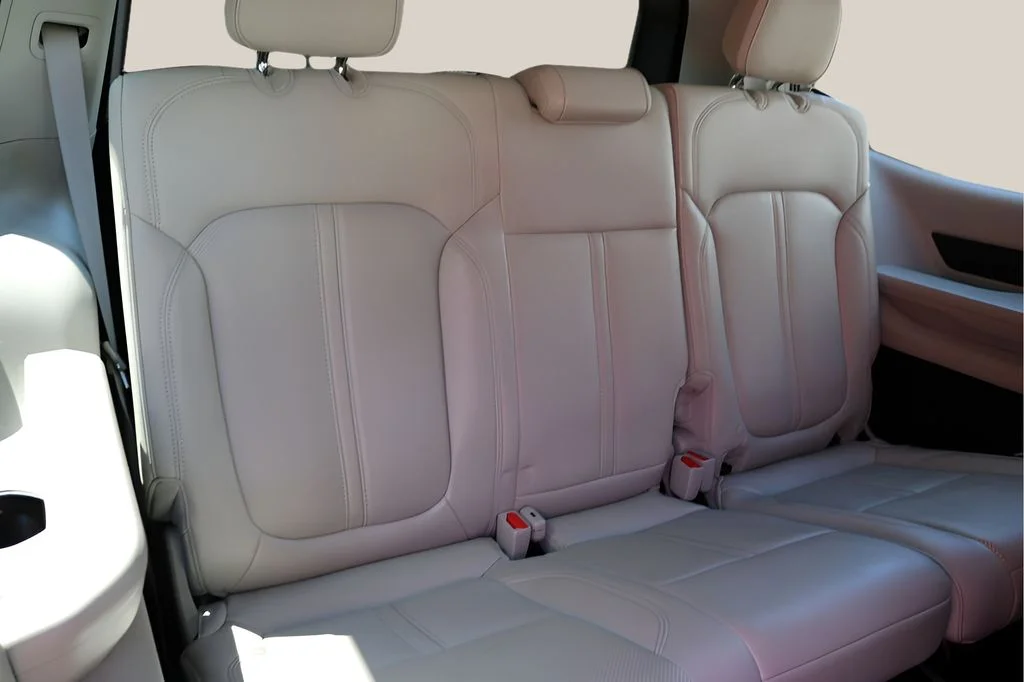 Used 2024 Gray Jeep Base image 20