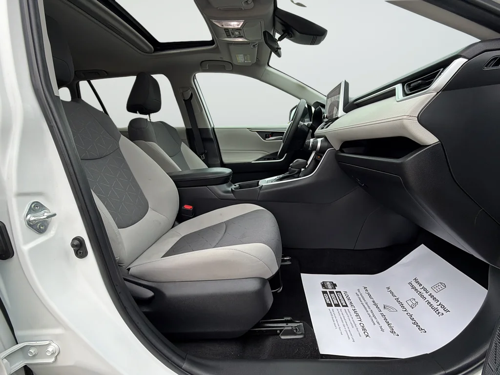 Used 2023 White Toyota XLE image 26