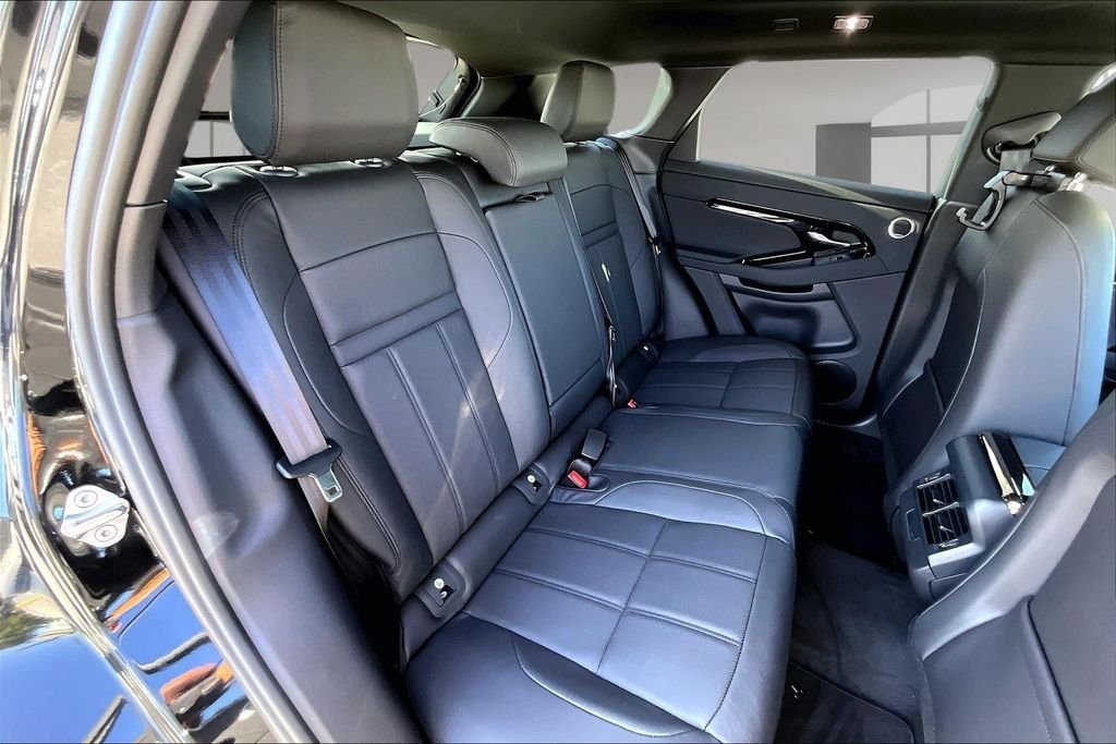 New 2026 SANTORINI BLACK Land Rover S image 10