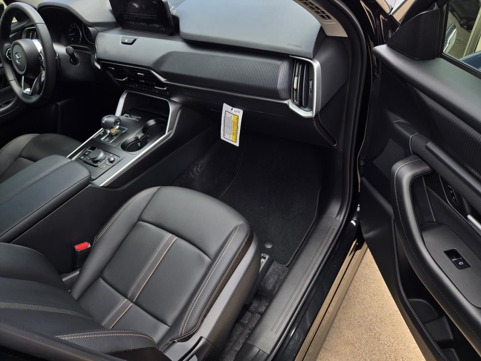 2026 Mazda CX-90 Select Package - Photo 6