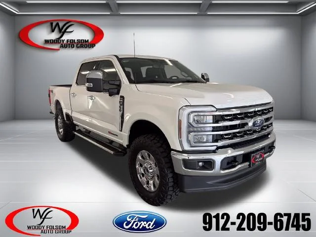 New 2026 Star White Metallic Tri-Coat Ford F-350® Lariat® image 20