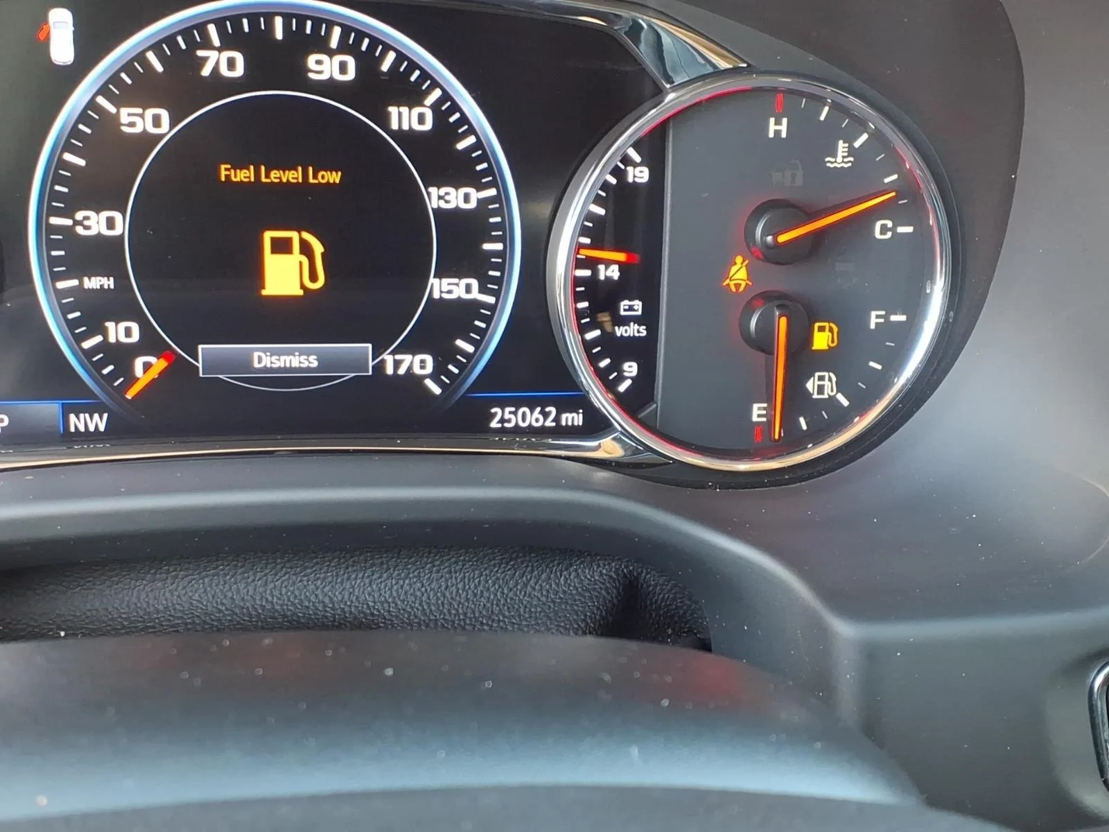 Used 2023 Summit White GMC Denali image 31