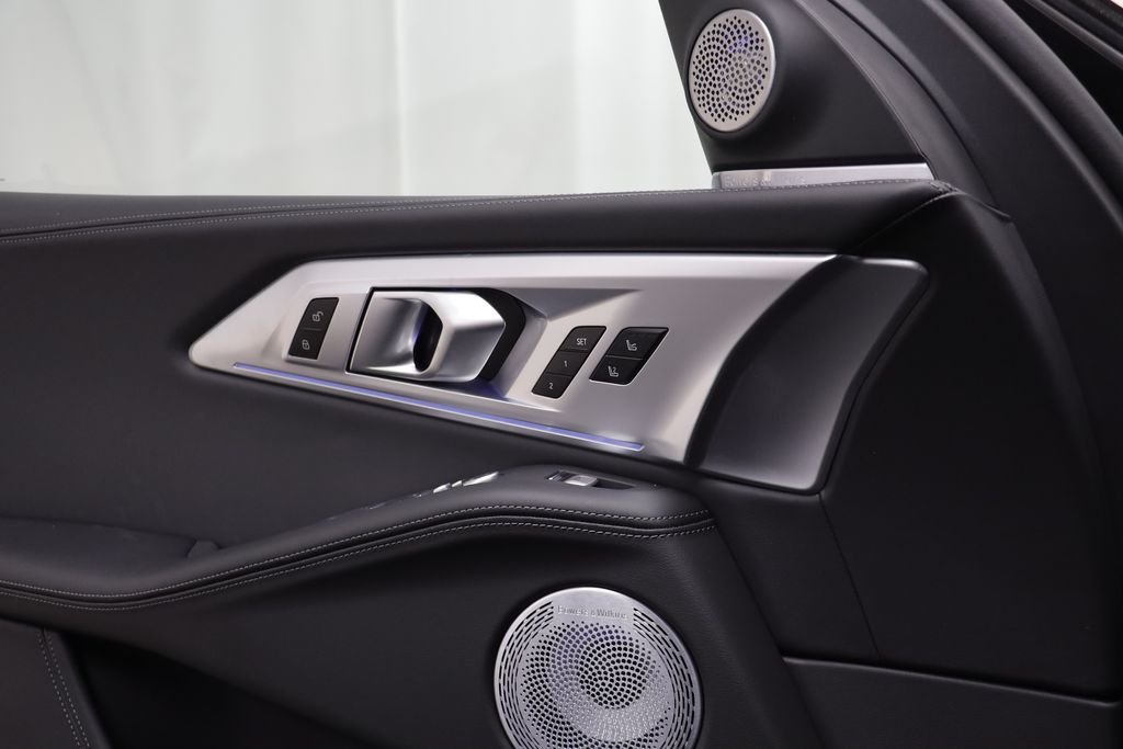 New 2026 Black Sapphire Metallic BMW Label image 9