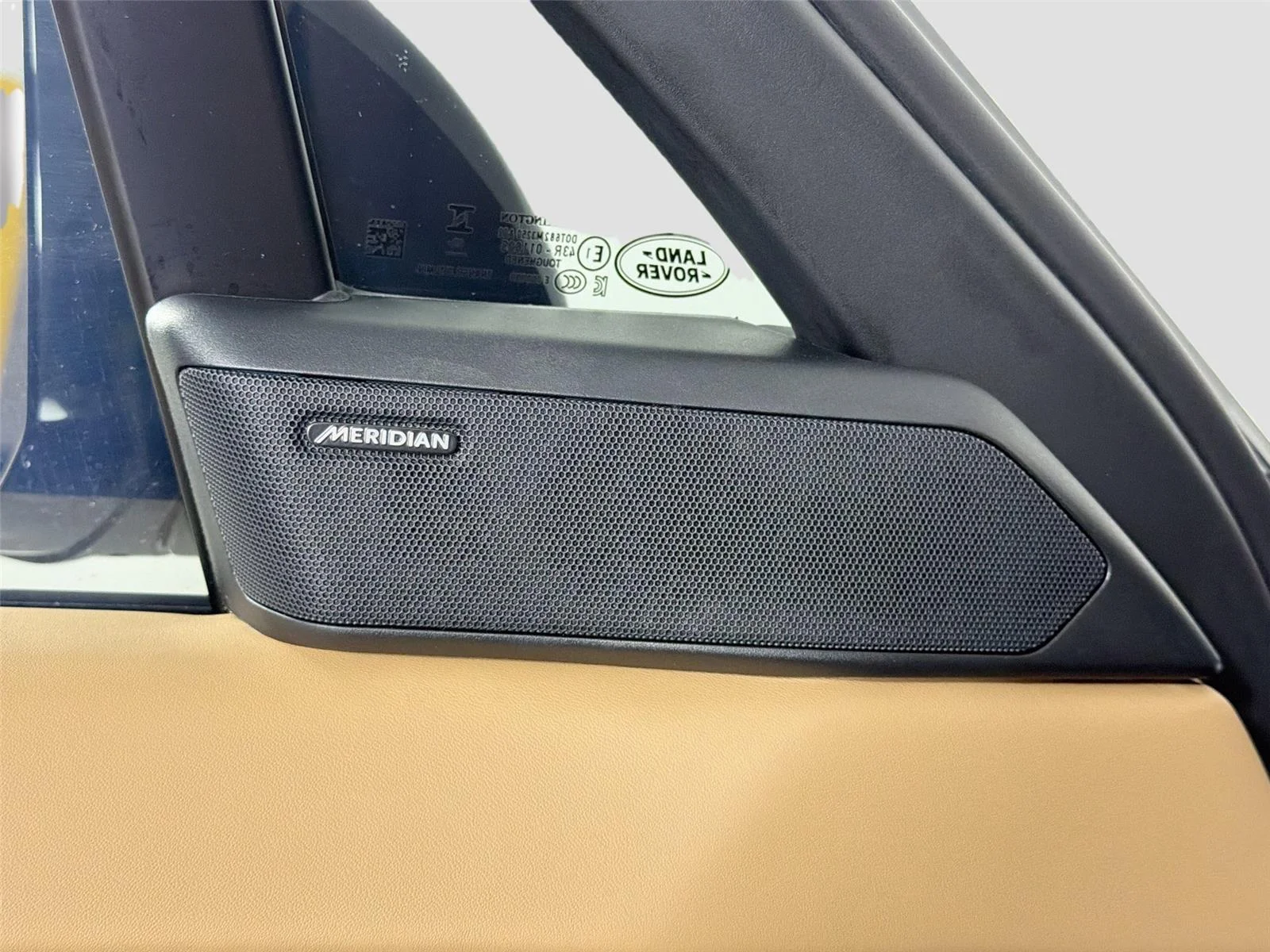 New 2026 Varesine Blue LAND ROVER Dynamic SE image 19