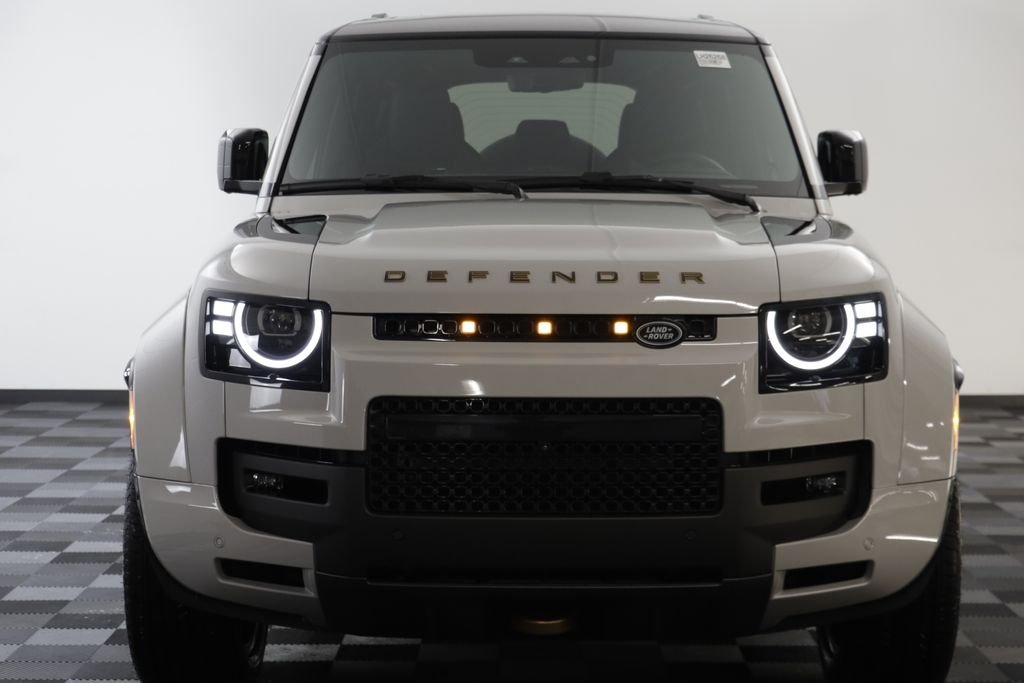 New 2026 Borasco Grey LAND ROVER  OCTA image 26