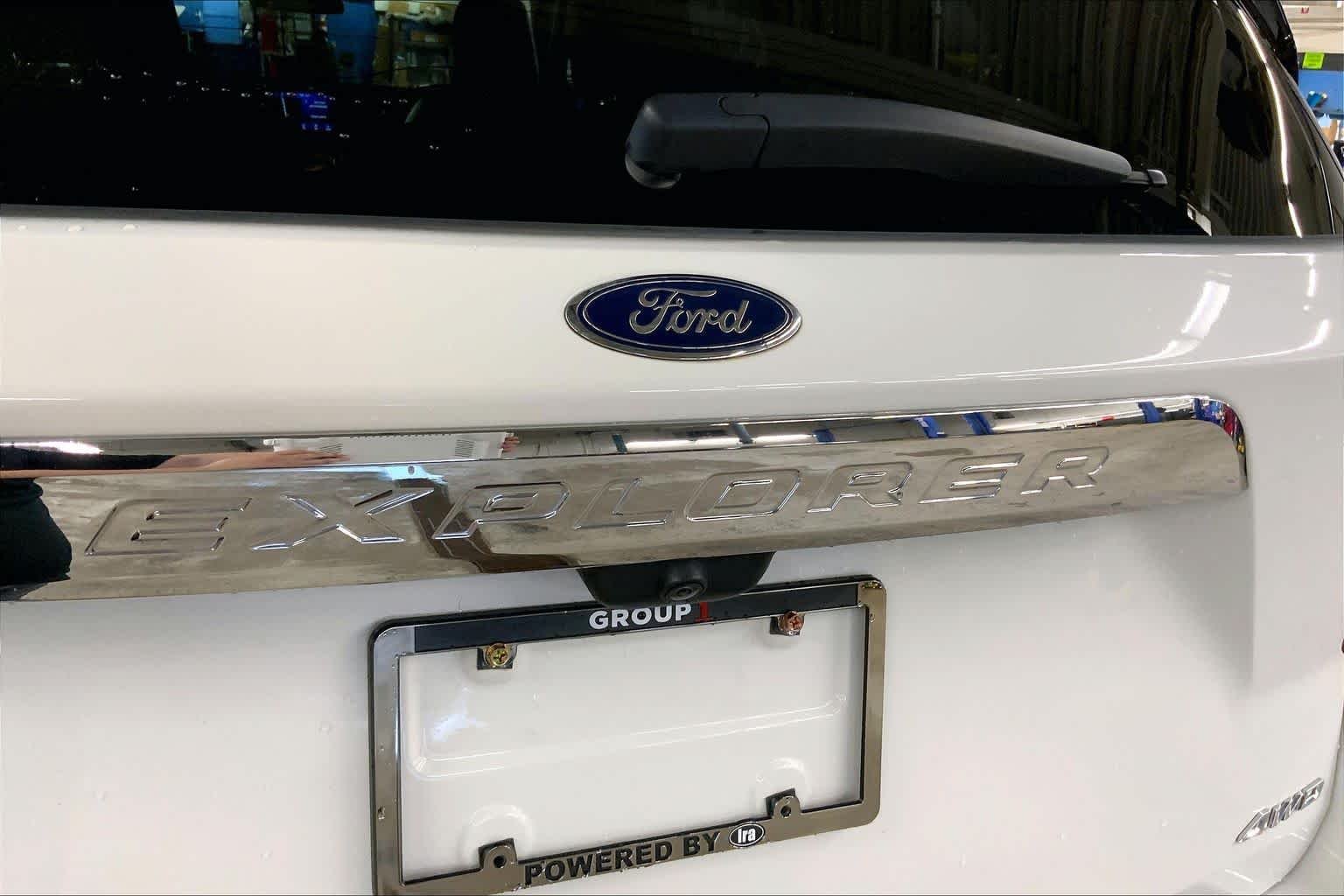 Used 2023 Star White Metallic Tri-Coat Ford XLT image 33