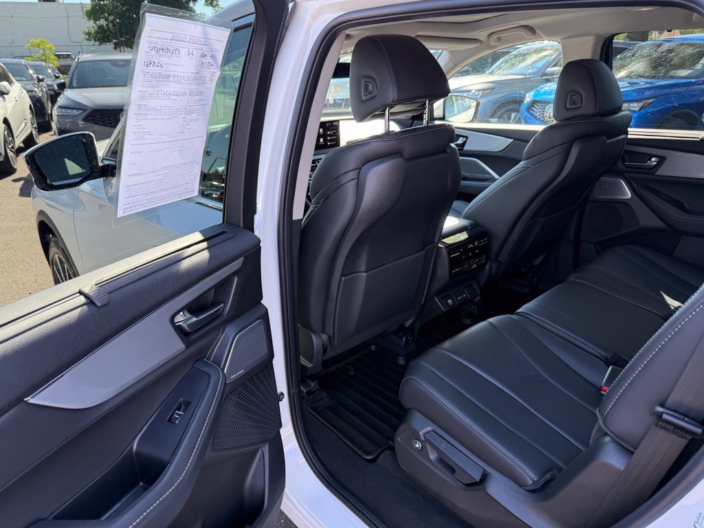 Used 2026 Solar Silver Metallic Acura Technology Package image 15