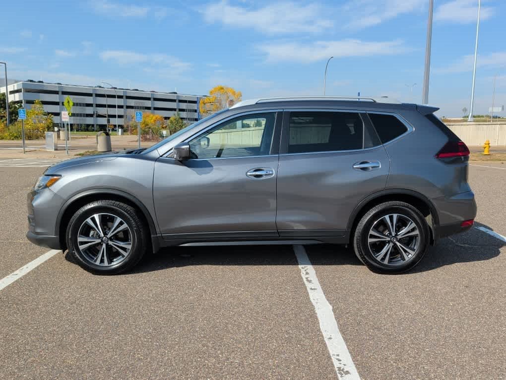 Used 2020 Gun Metallic Nissan SV image 4