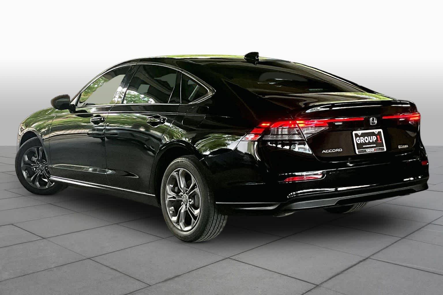 Used 2023 Crystal Black Pearl Honda EX image 11
