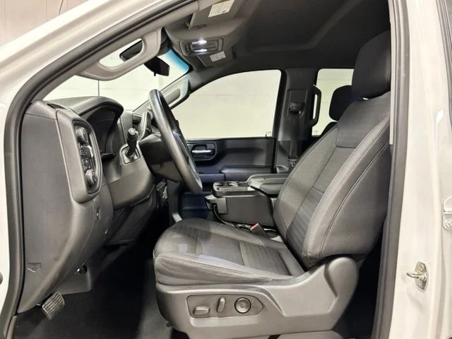 Used 2022 White Chevrolet Custom Trail Boss image 17