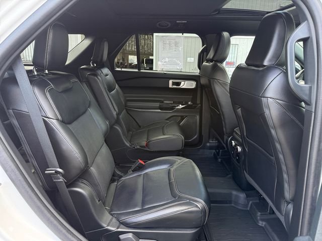 Used 2024 Oxford White Ford ST image 19