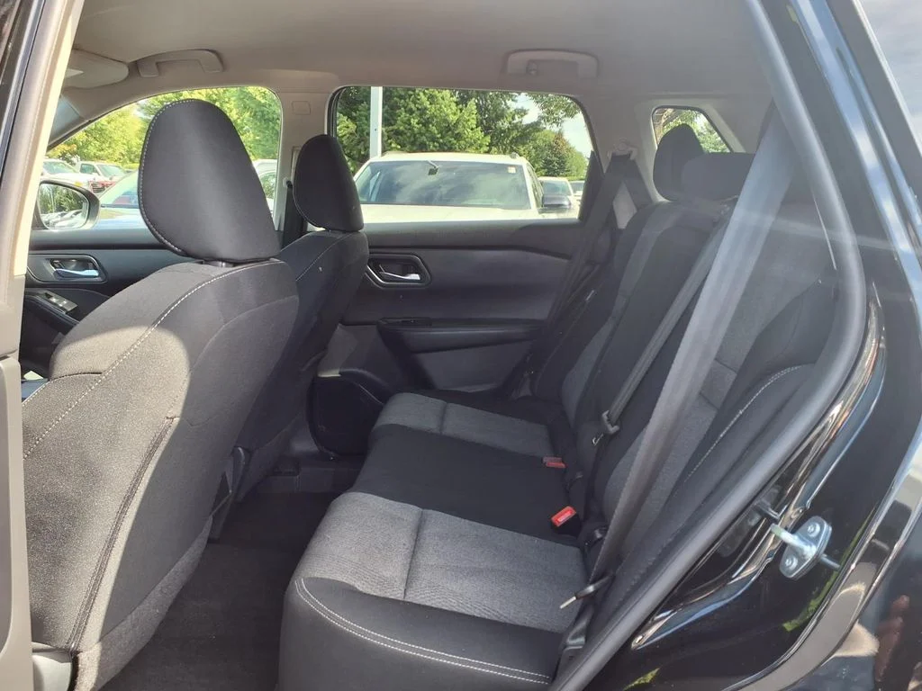 Used 2025 Super Black Nissan SV image 22