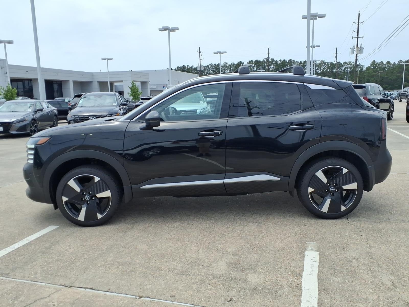 2026 Nissan Kicks SR - 6