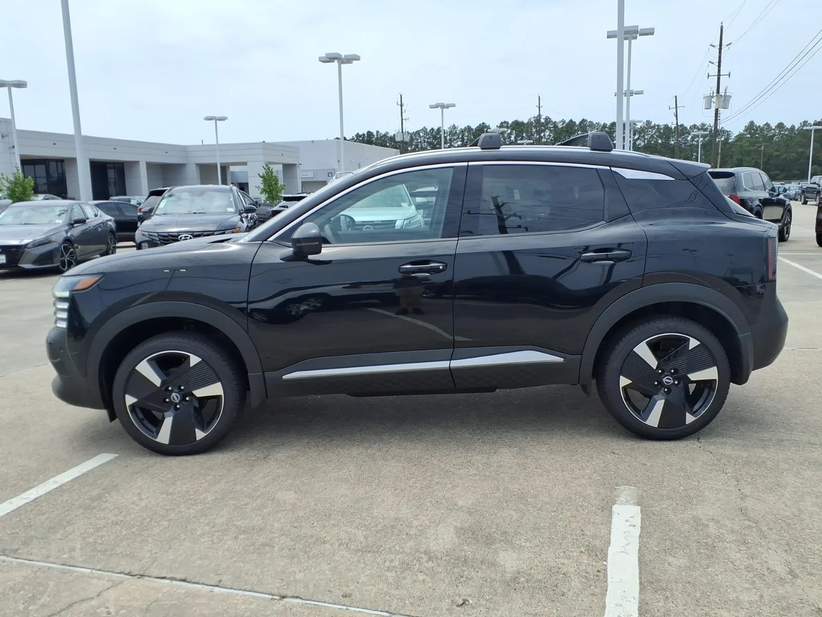 2026 Nissan Kicks SR - 6