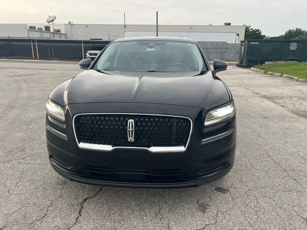 Used 2022 Black Lincoln Reserve image 11
